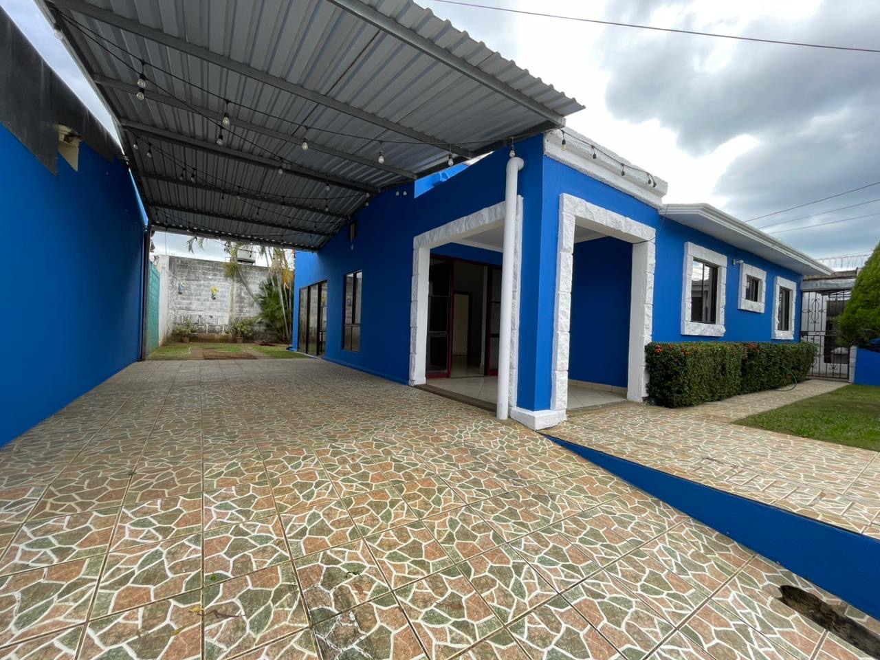 CASA EN VENTA KM 14 CARRETERA A MASAYA DENTRO DE RESIDENCIAL, NICARAGUA