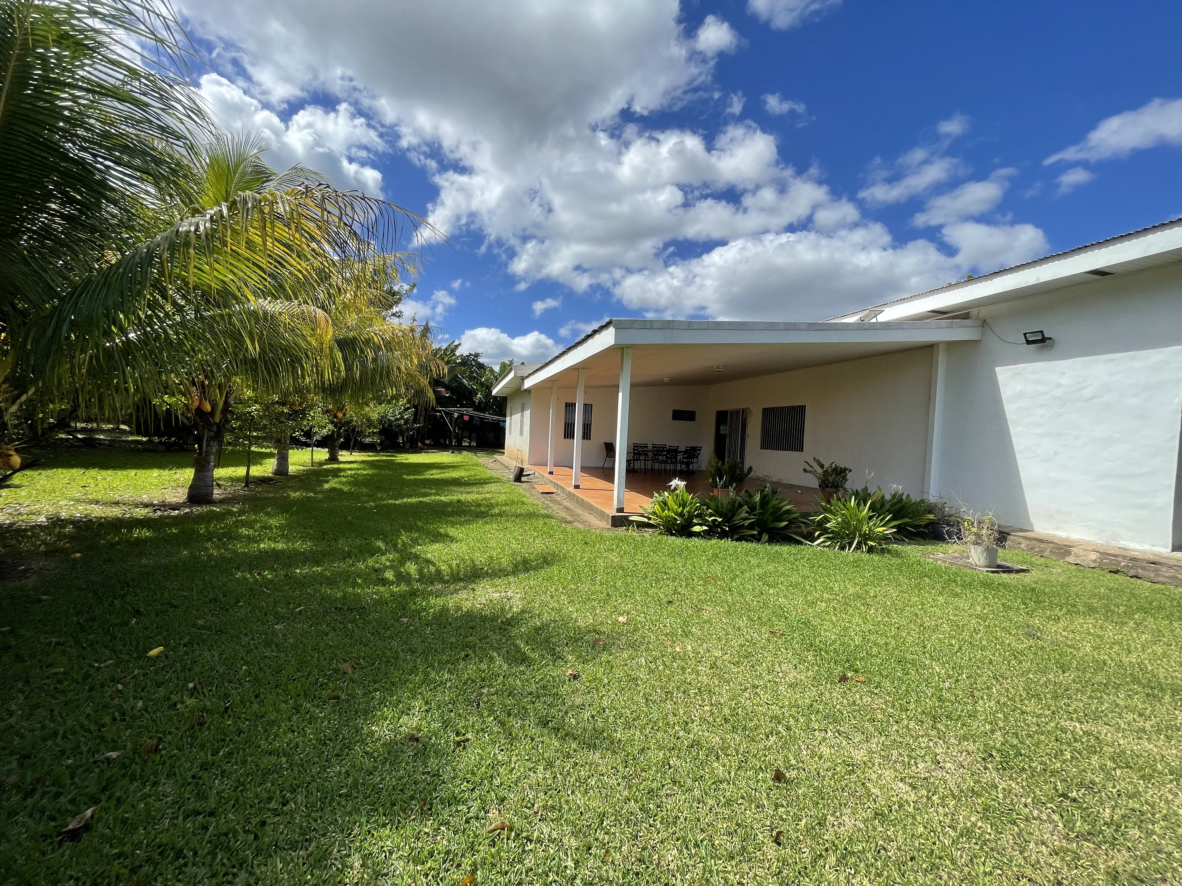 Casa estilo quinta en Veracruz Km 14 Masay
