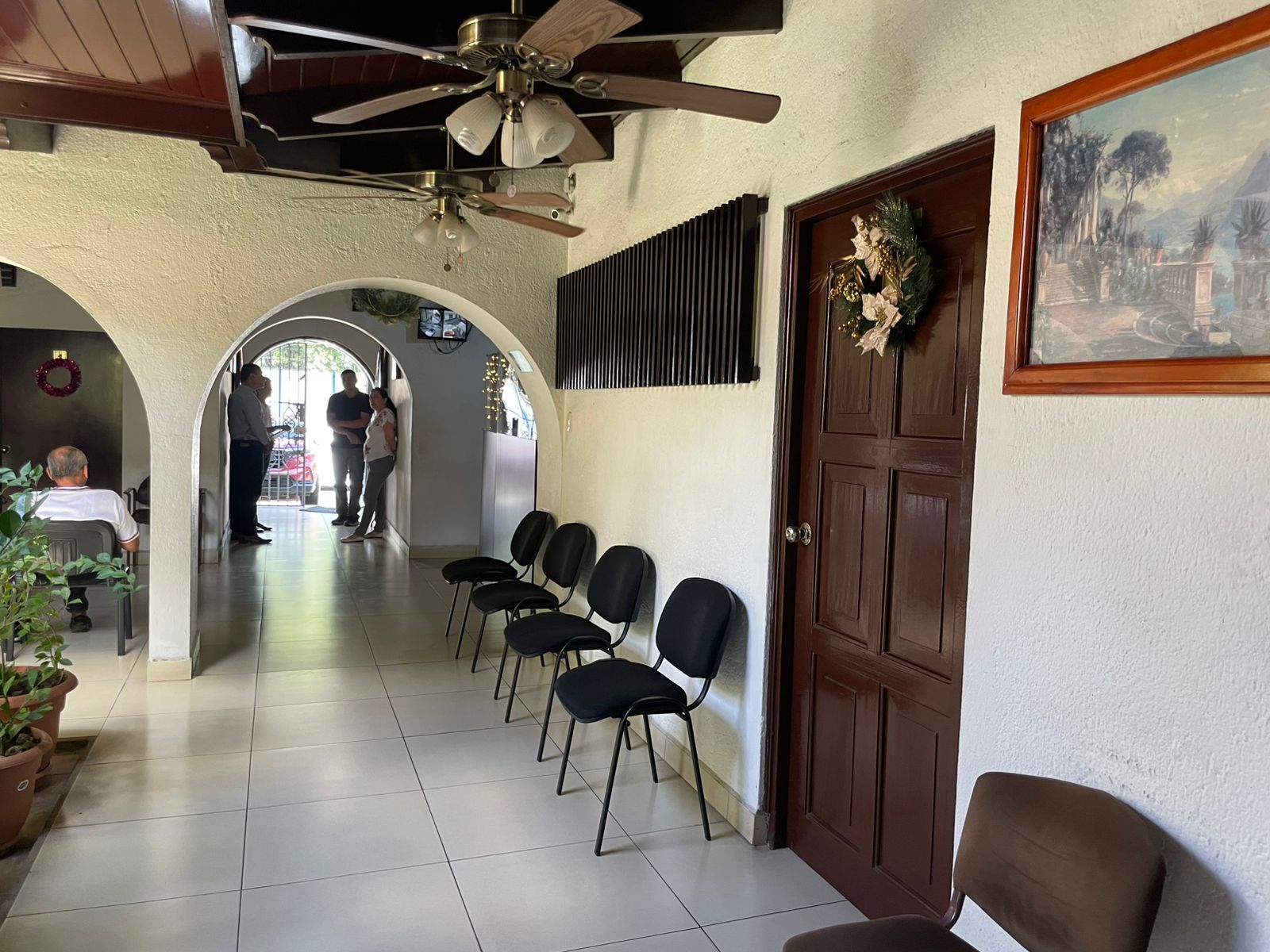 RENTA DE OFICINA PARA CONSULTORIO MEDICO