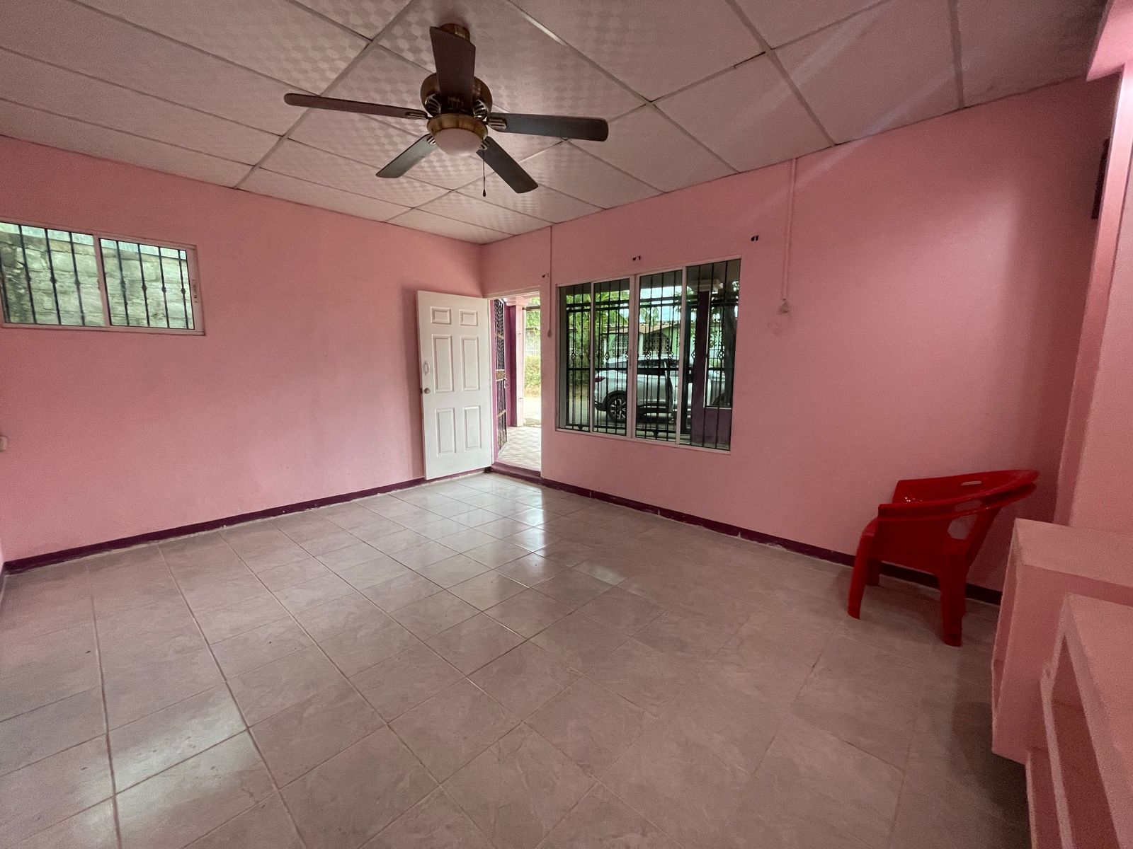 Casa Familiar con Apartamento Independiente en Barrio La Fuente – ¡Oportunidad de Inversión! 🏡✨