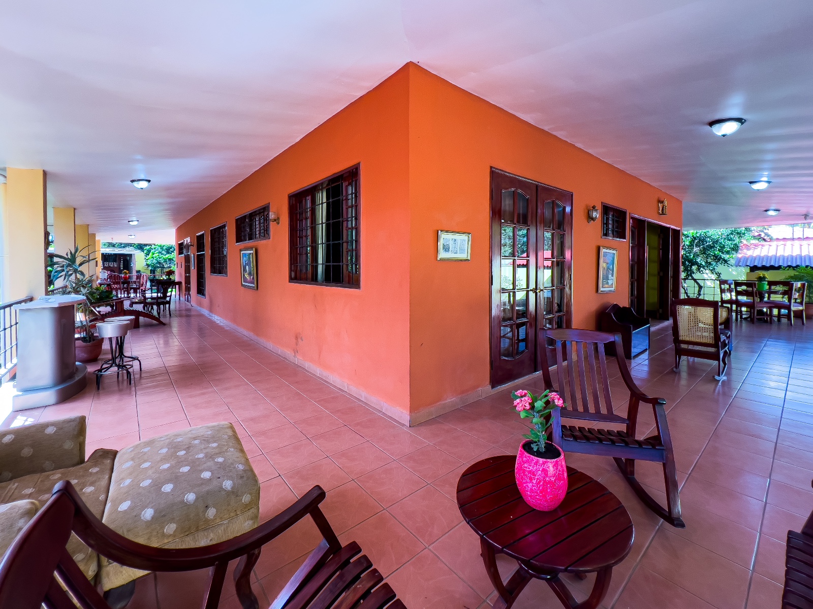 CASA ESTILO QUINTA EN VENTA EN KM 17.5 CARRETERA HACIA TICUANTEPE