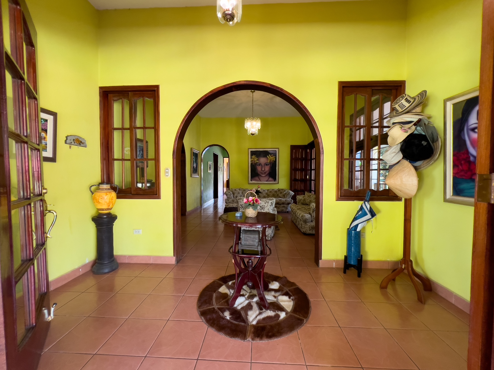 CASA ESTILO QUINTA EN VENTA EN KM 17.5 CARRETERA HACIA TICUANTEPE