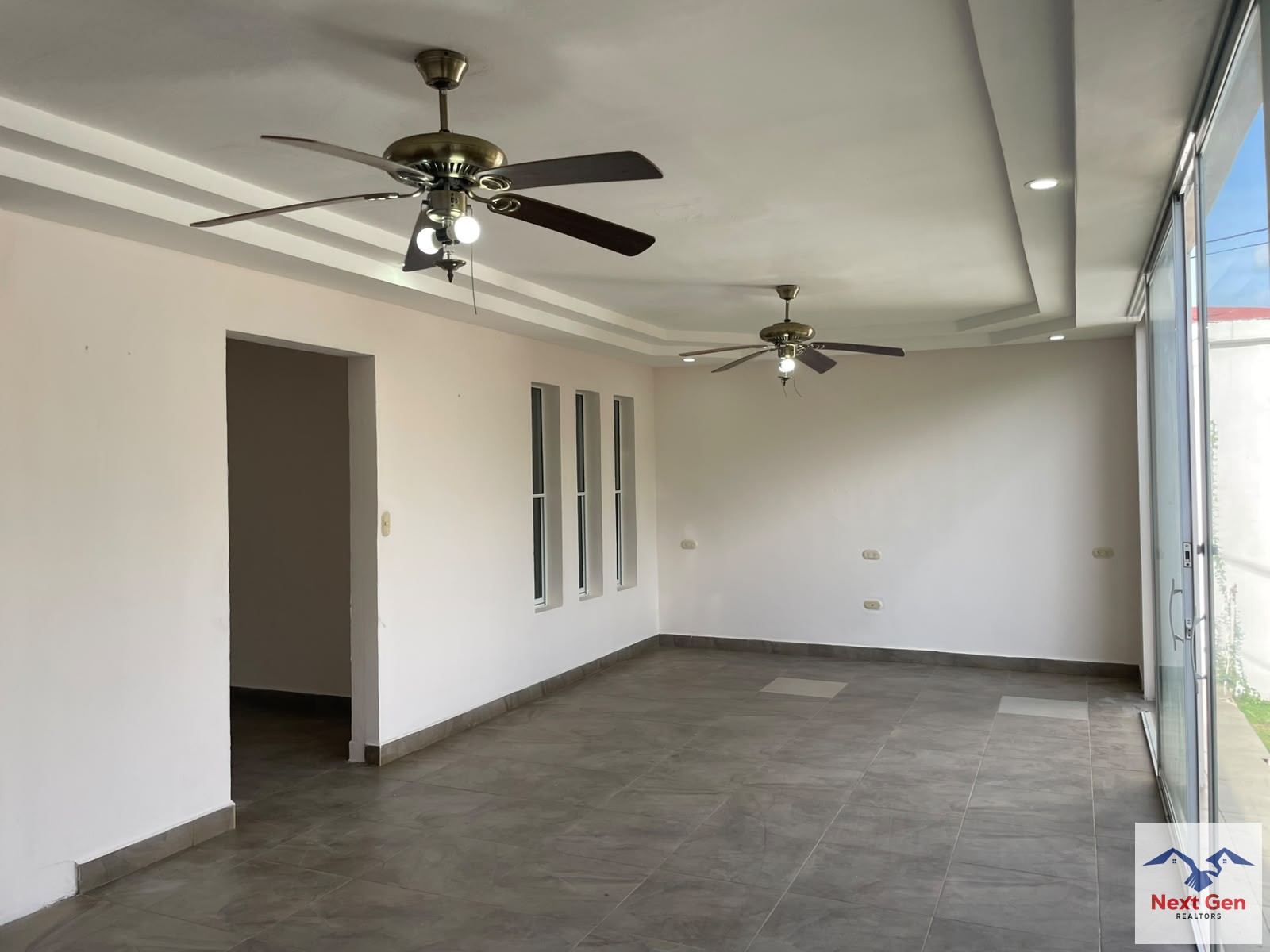 ¡Tu nuevo hogar te espera! Linda casa familiar en Residencial exclusivo – Carretera a Masaya km 13 🏠✨