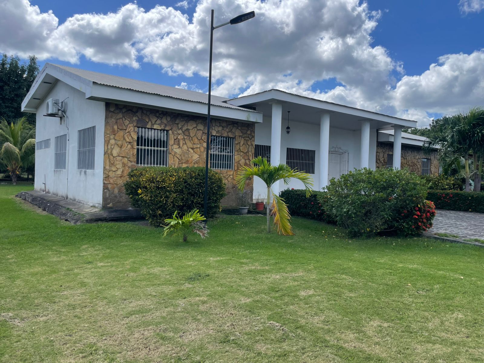Casa estilo quinta en Veracruz Km 14 Masay